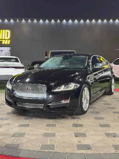Jaguar XJ Luxury (LWB) 2018 GCC Specs-1