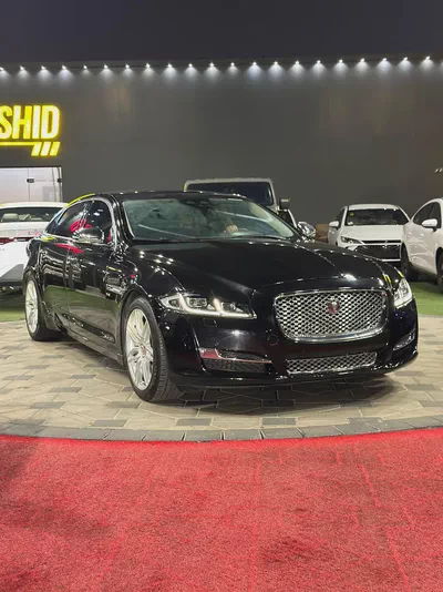Jaguar XJ Luxury (LWB) 2018 GCC Specs-3