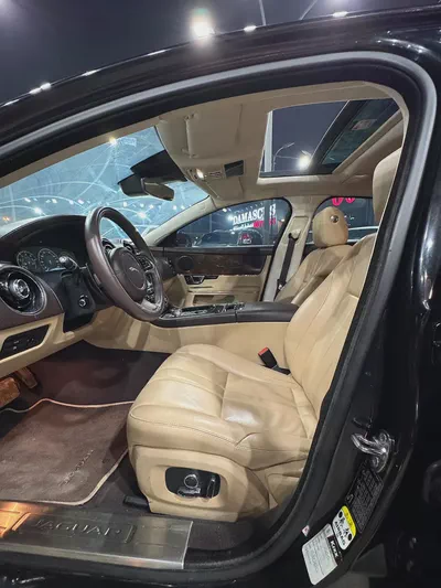 Jaguar XJ Luxury (LWB) 2018 GCC Specs-8