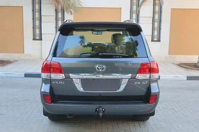 Toyota Land Cruiser VXR 2011 -153000KM- GCC Specs - Well Maintained-5