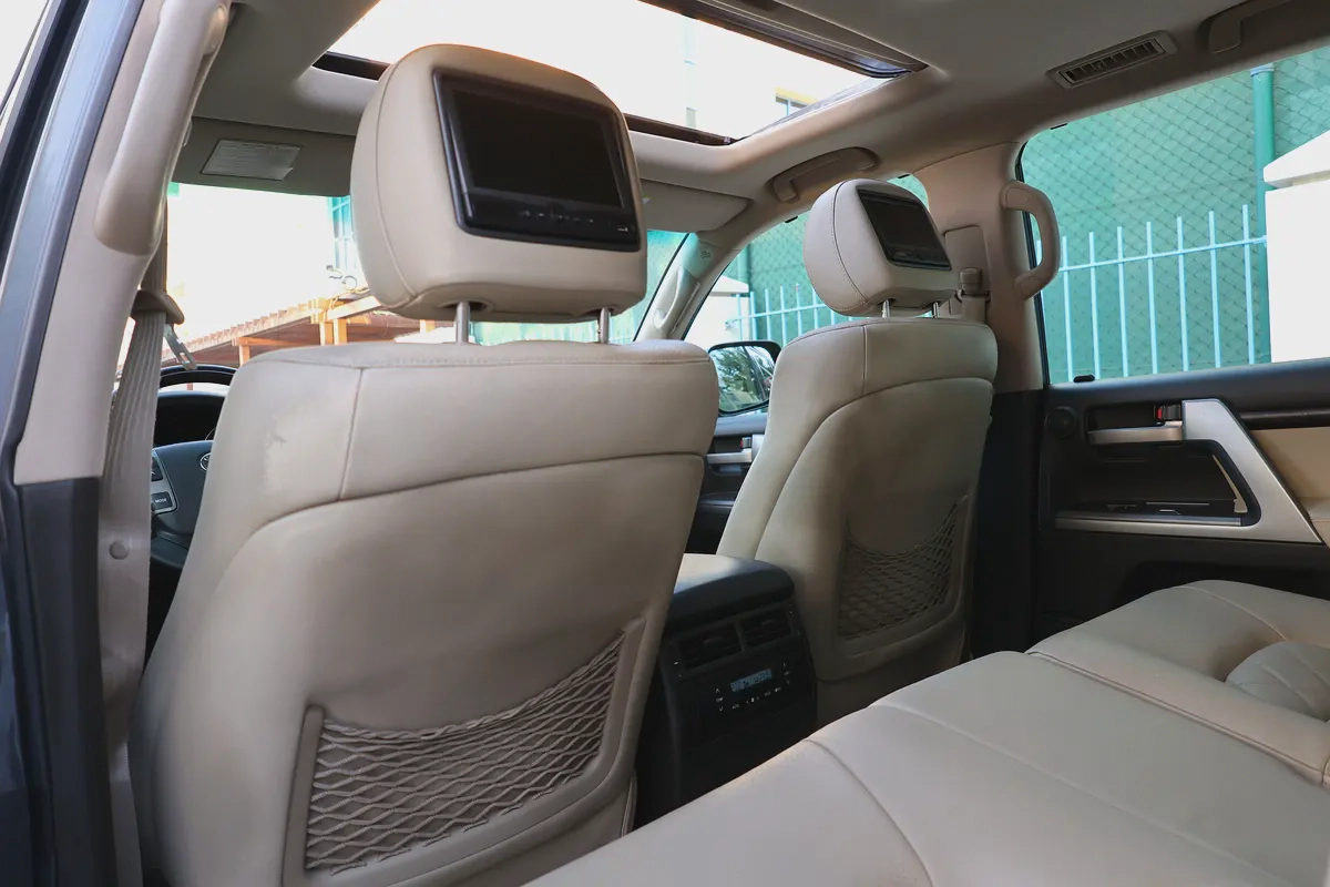 Toyota Land Cruiser VXR 2011 -153000KM- GCC Specs - Well Maintained-16-16