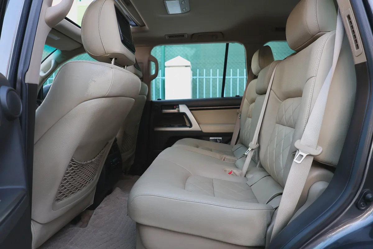 Toyota Land Cruiser VXR 2011 -153000KM- GCC Specs - Well Maintained-18-18