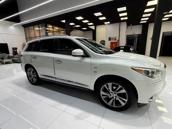 Infiniti QX60 Premium 2016 GCC Specs full service history