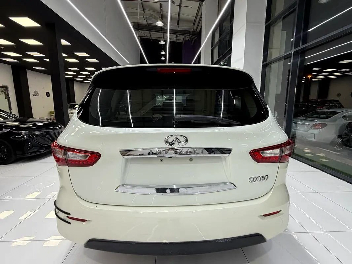 Infiniti QX60 Premium 2016 GCC Specs full service history-6-6