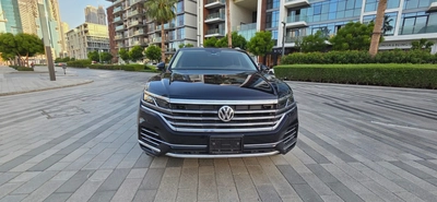 2019-Volkswagen Touareg  Full Option Excellent Condition-1