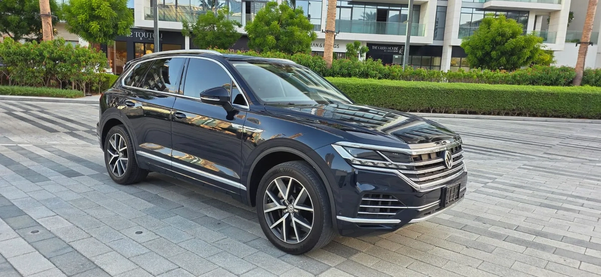 2019-Volkswagen Touareg Full Option Excellent Condition