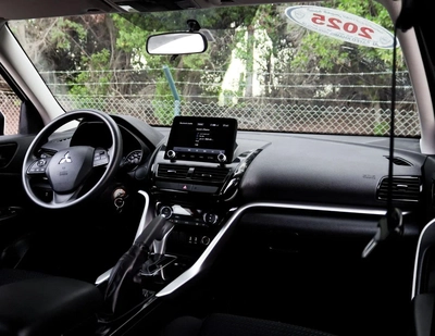 Mitsubishi Eclipse Cross GLS MIDLINE Mitsubishi Eclipse Cross | 1.6 L | 2025 | GCC | Accident-Free-8