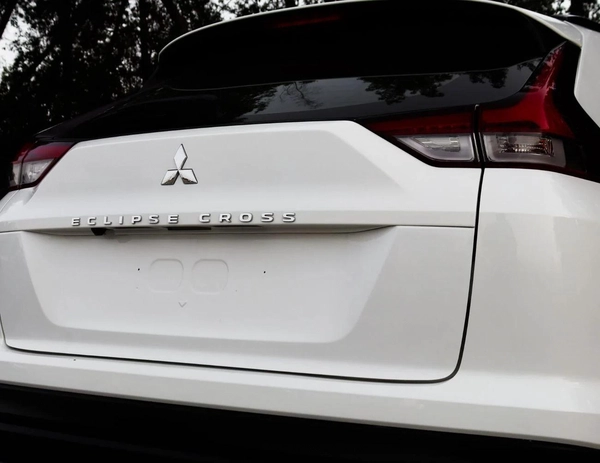Mitsubishi Eclipse Cross GLS MIDLINE Mitsubishi Eclipse Cross | 1.6 L | 2025 | GCC | Accident-Free