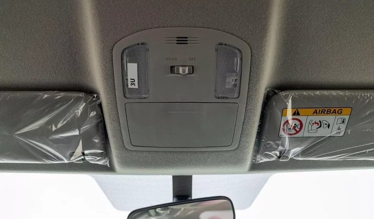 Toyota Hilux DLX HILUX 2.4L MT P.WINDO DIESEL 2026-13-0