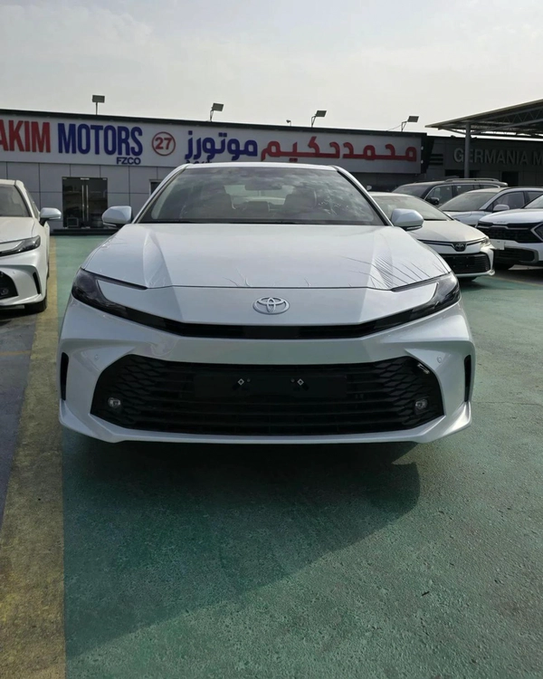 Toyota Camry E 2.5L