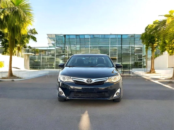 Toyota Camry GL 2015 - GCC Specs - Reliable and Efficient