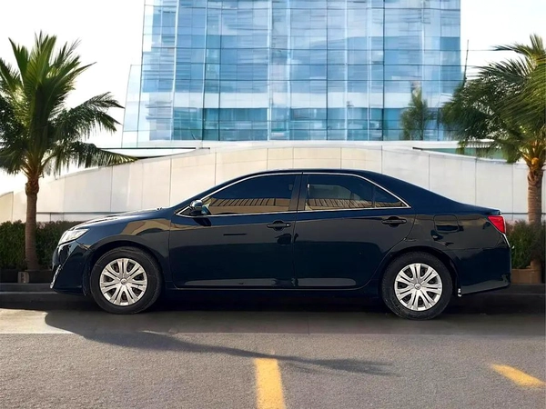 Toyota Camry GL 2015 - GCC Specs - Reliable and Efficient