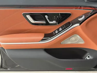 2024 - Mercedes-Benz S63 AMG V8 almost Brand new! for 555,000.00 AED-9