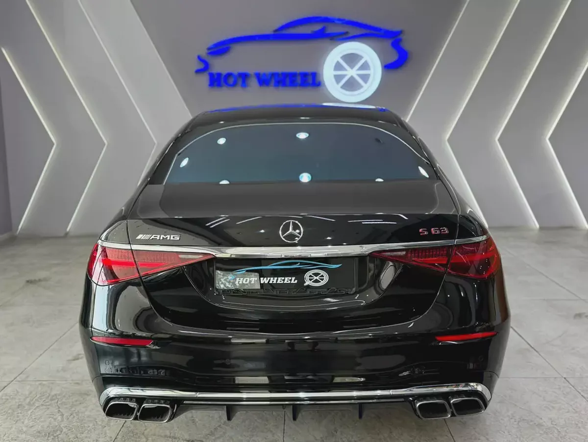 2024 - Mercedes-Benz S63 AMG V8 almost Brand new! for 555,000.00 AED-3-3