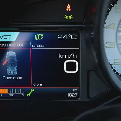 2023  FERRARI  F8 SPIDER  DONE ONLY 1800KM-16