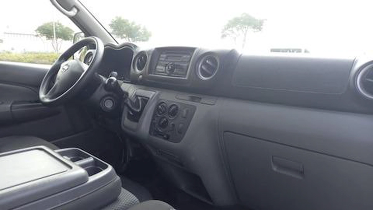 Nissan Urvan Chiller 2018 Van-1-1