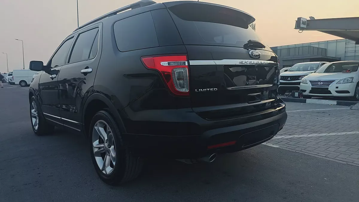 Ford Explorer Limited 2014 GCC Specs - Well Maintained-1-1