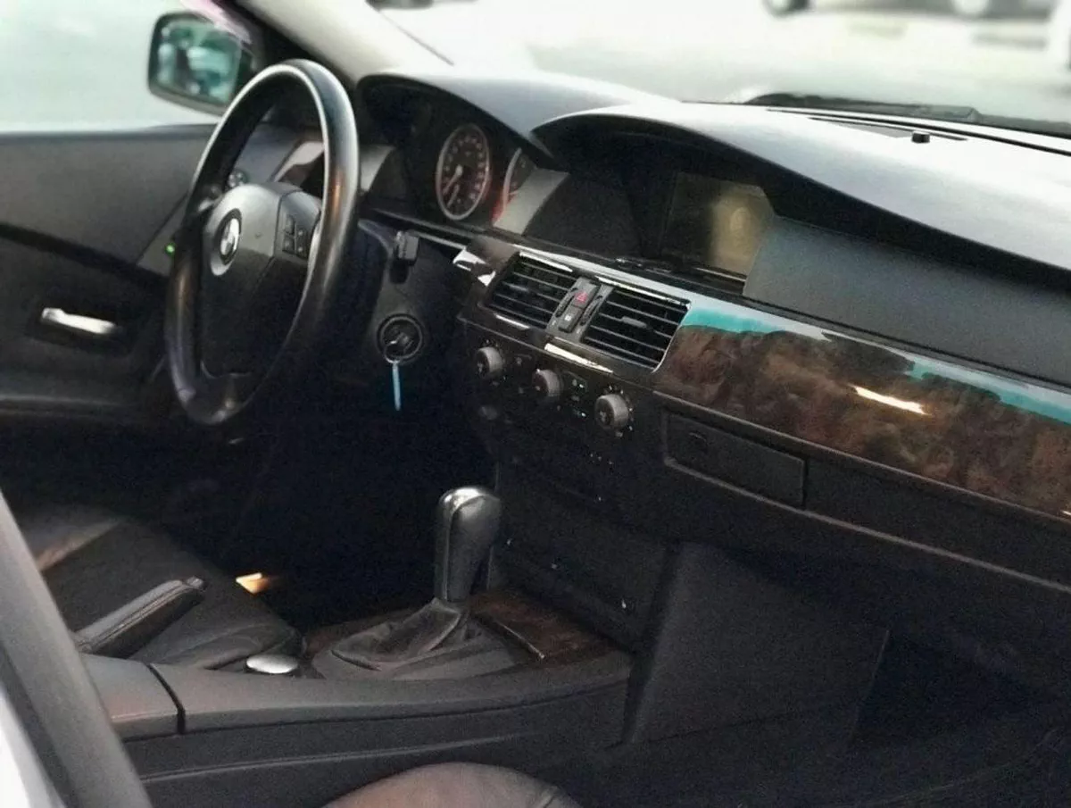 BMW 530i STD-9-0