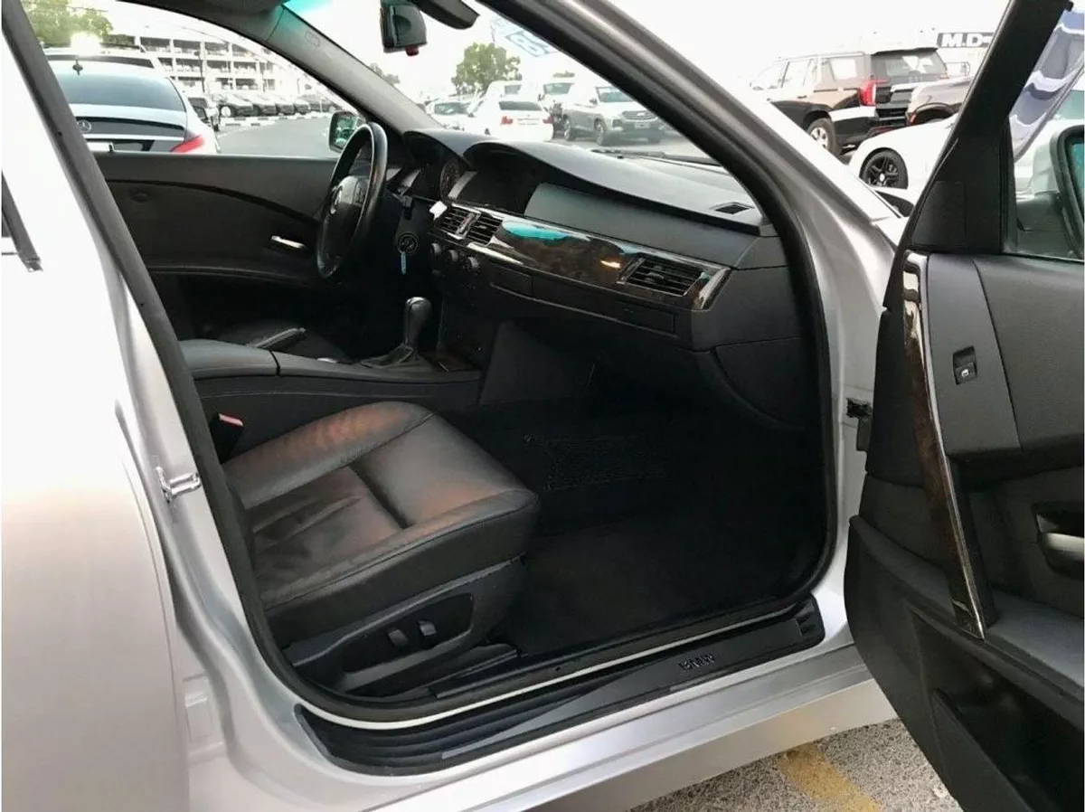 BMW 530i STD-12-0