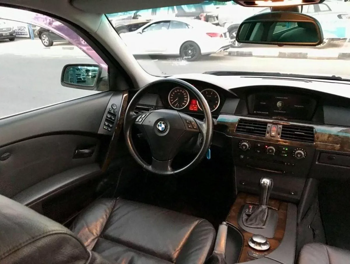 BMW 530i STD-13-0