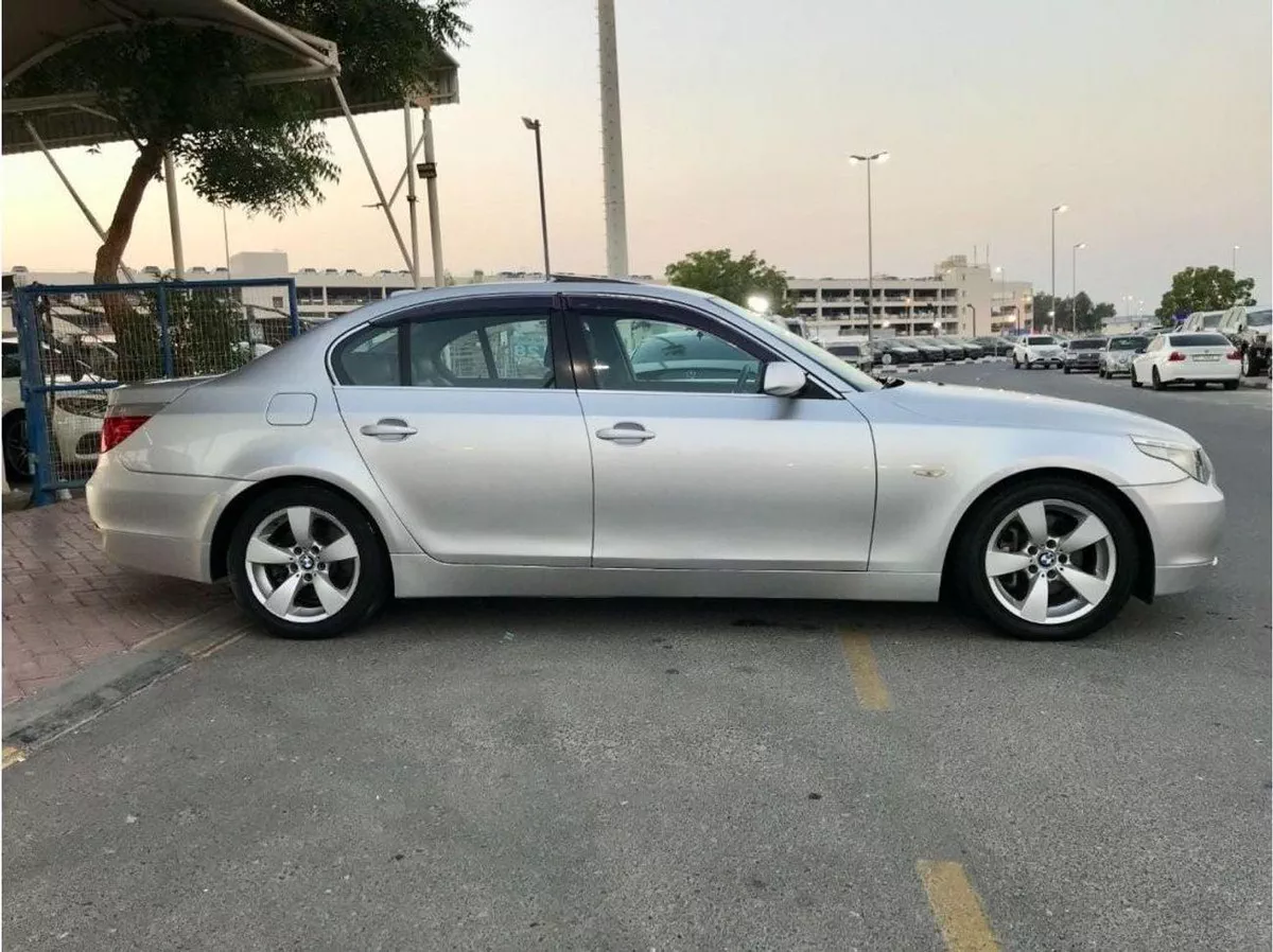 BMW 530i STD-3-0