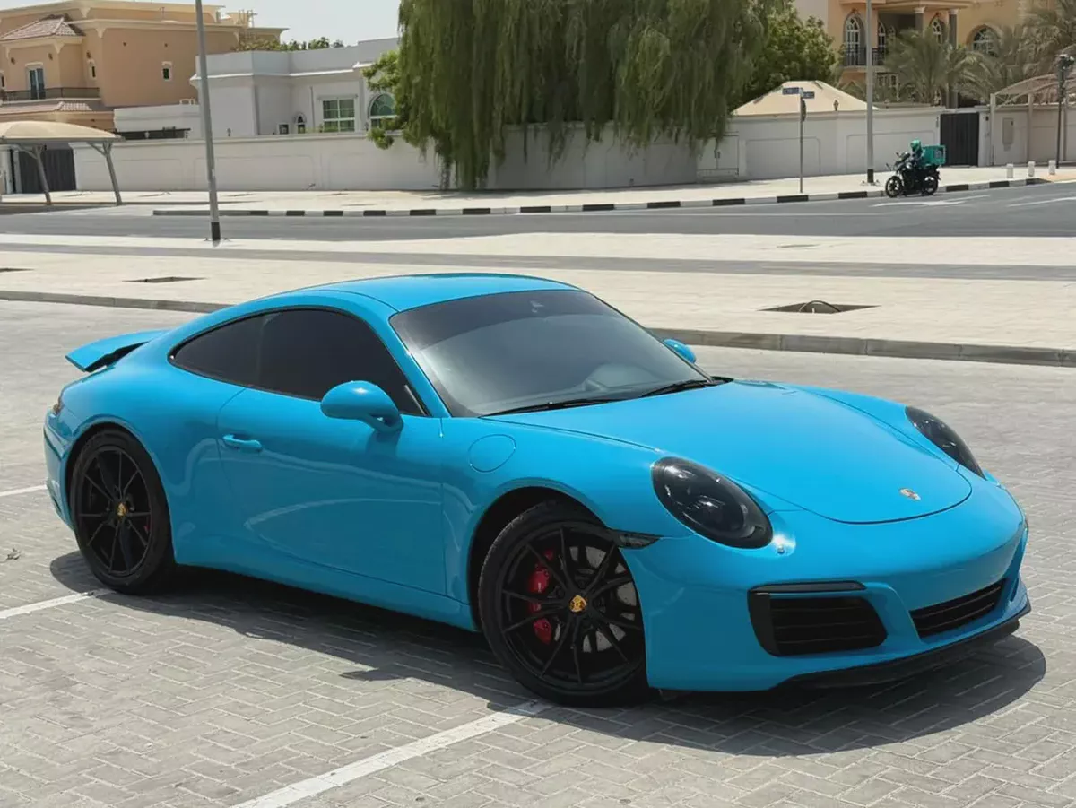 2017-Porsche 911 Carrera S-Excellent Condition