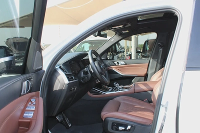 BMW X7 xDrive50i M Sport 2022 GCC Specs-7