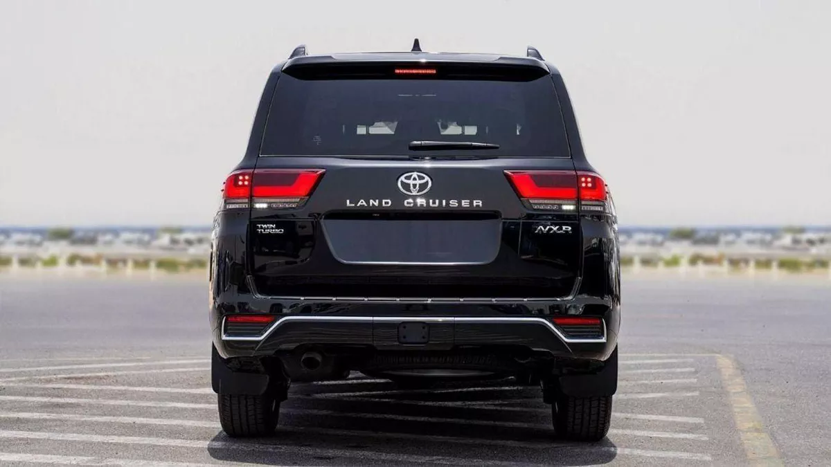 Toyota Land Cruiser VXR Toyota Land Cruiser LC300 VXR 3.3L AT Diesel full option 2026-4-0