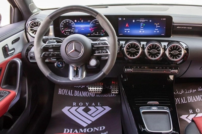 Mercedes Benz A45 4MATIC+-9