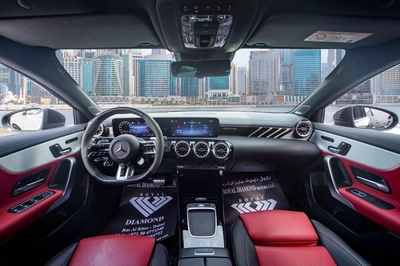 Mercedes Benz A45 4MATIC+-10