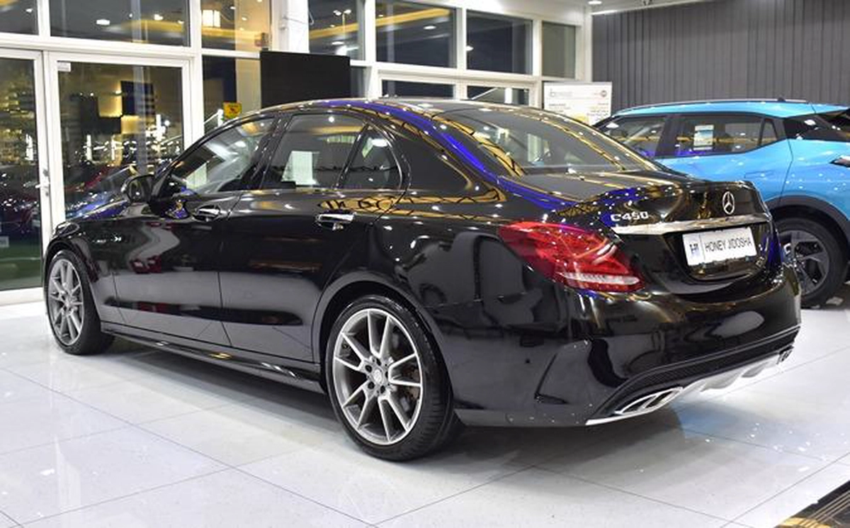 Mercedes Benz C450 4Matic ( 2016 Model ) in Black Color GCC Specs-11-11