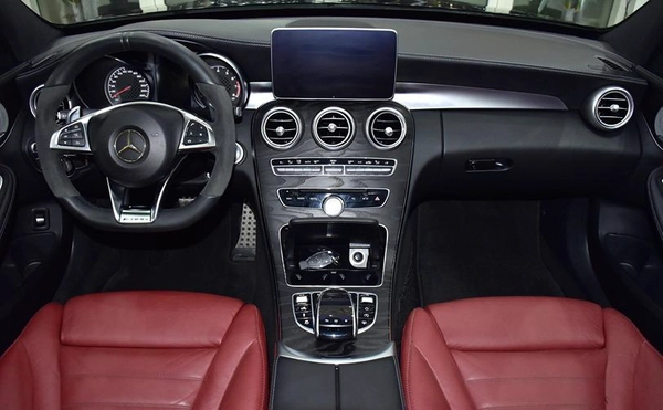 Mercedes Benz C450 4Matic ( 2016 Model ) in Black Color GCC Specs