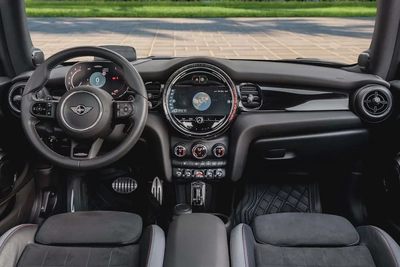 2,292 P.M |  Cooper John Cooper Works (JCW) | 0% Downpayment | MINI Cooper Warranty | JCW!-7