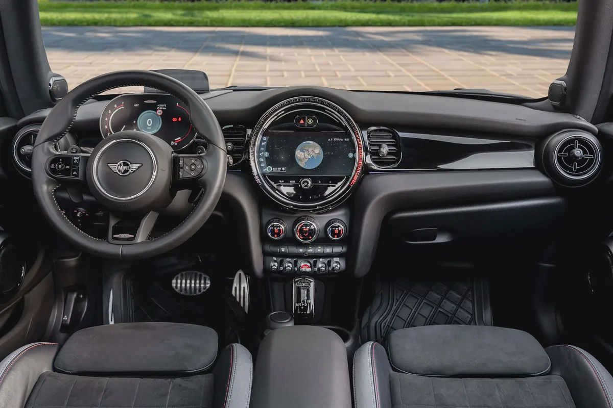 2,292 P.M | Cooper John Cooper Works (JCW) | 0% Downpayment | MINI Cooper Warranty | JCW!-7-7