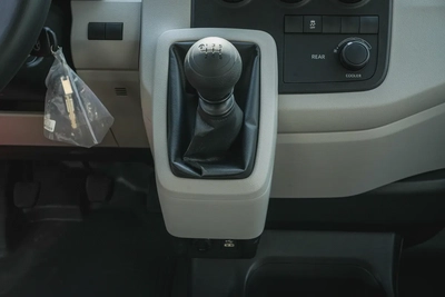 2026 Toyota Hiace High Roof 2.8L MT Diesel (13-Seat)-12