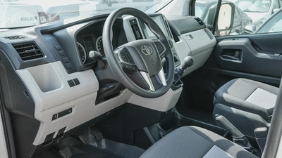 2026 Toyota Hiace High Roof 2.8L MT Diesel (13-Seat)-7