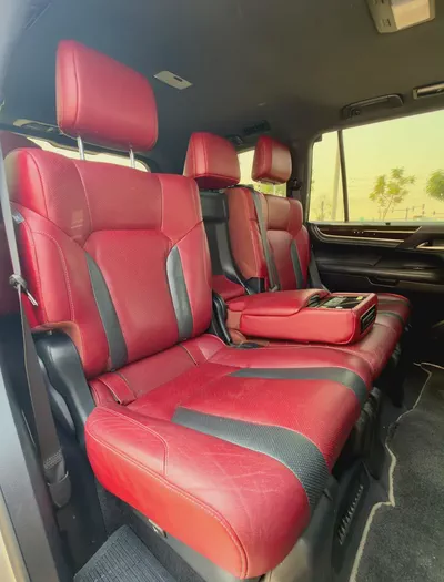 2018 Lexus LX 570 Signature GCC Specs in Excellent Condition-14