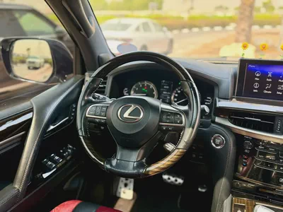 2018 Lexus LX 570 Signature GCC Specs in Excellent Condition-8