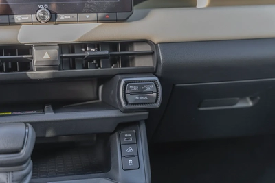 TOYOTA RAV4 XLE | 2026 | AWD | V4 | DARK GOLD | BRAND NEW | GCC Specs (EXPORT)-17