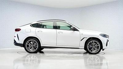 BMW X6 M50i-3