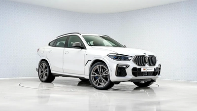 BMW X6 M50i-10