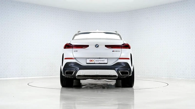 BMW X6 M50i-2