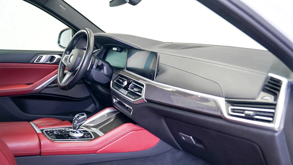 BMW X6 M50i-4-4