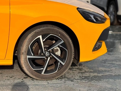 MG GT LUXURY-13