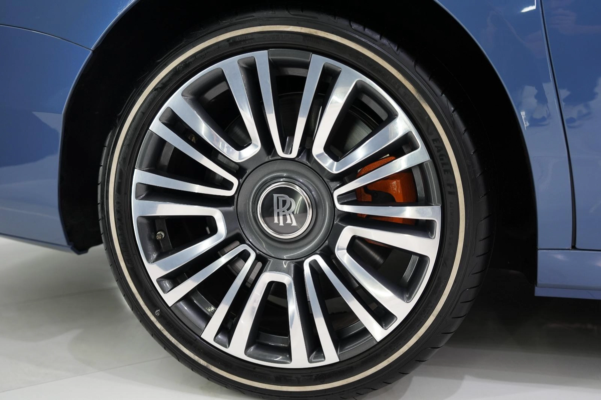 Rolls-Royce Ghost EWB 2024-18-18