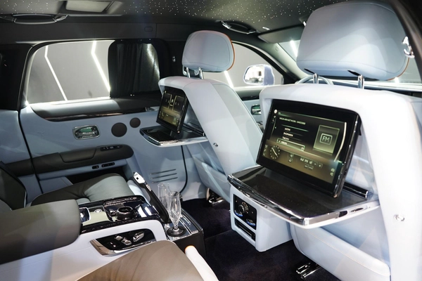 Rolls-Royce Ghost EWB 2024
