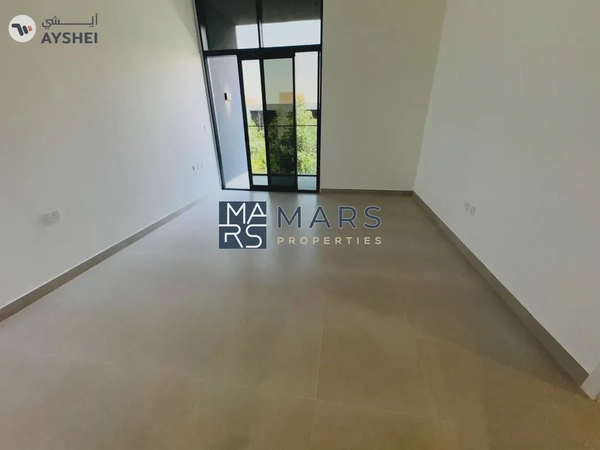 04 BEDROOMS-MIDDLE UNIT-BRAND NEW