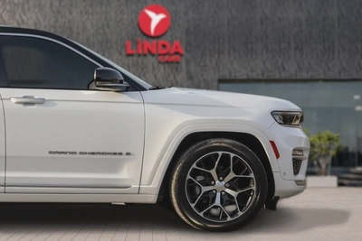 Jeep Grand Cherokee 2023-6