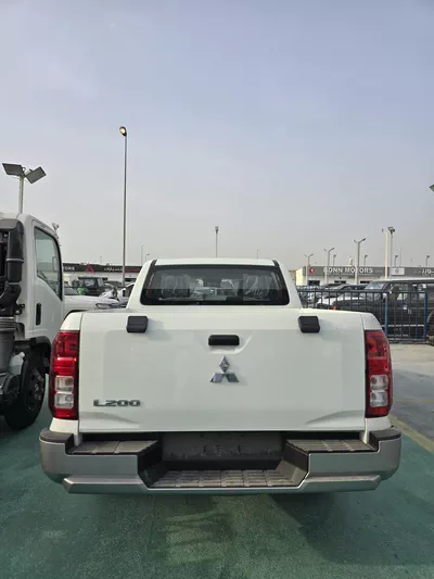MITSUBISHI L200 DC MANUAL 4X4-4