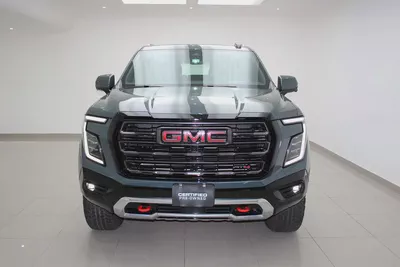 6.2L GMC Yukon AT4 Ultimate 2025 GCC Specs - Luxury Off-Roader-1